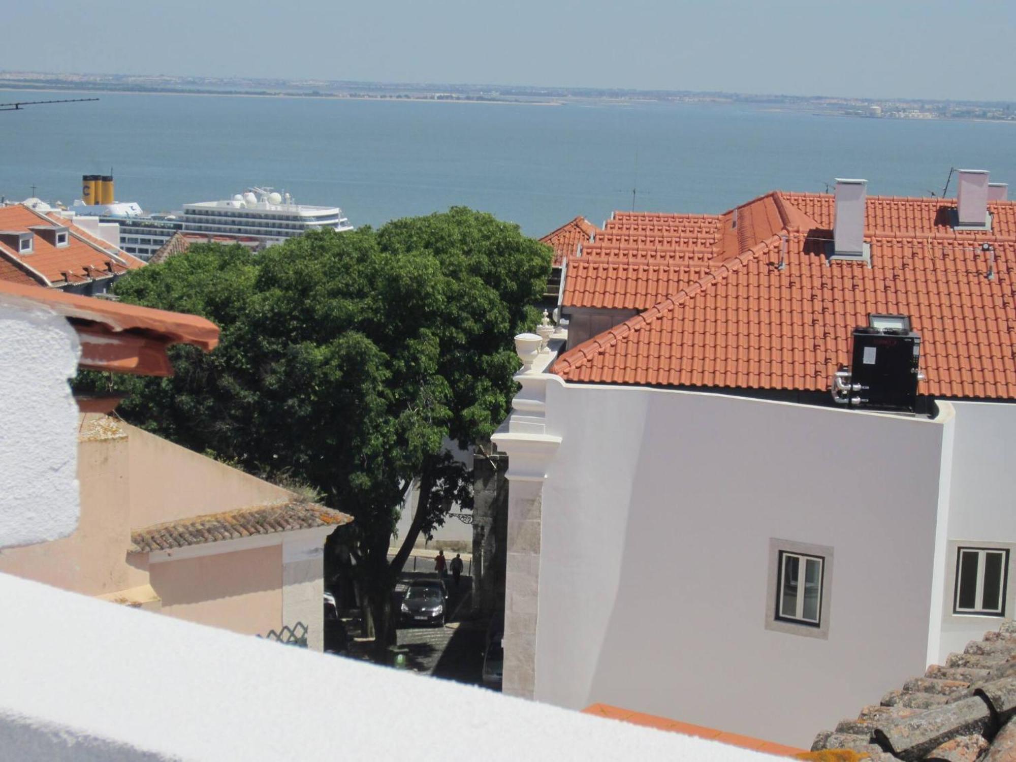 My Lx Flat Castle Alfama Apartment Lissabon